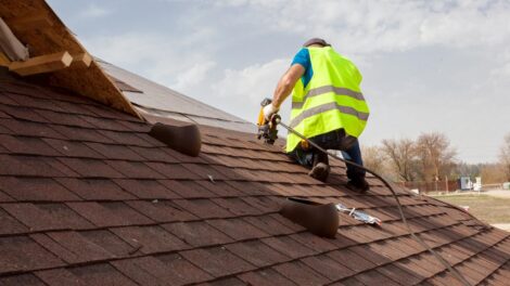 installation de câbles chauffants.