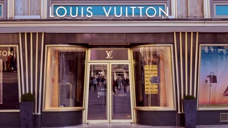 découvrez nos solutions de revêtement en aluminium alliant durabilité, esthétique moderne et protection optimale pour vos façades.