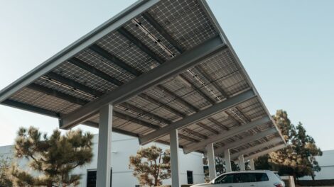 découvrez notre gamme de toitures pour carports, alliant durabilité et esthétique pour protéger votre véhicule tout en sublimant votre extérieur.