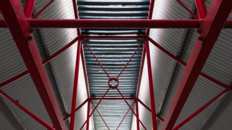 stabilisation des pannes de toiture : solutions efficaces pour renforcer la structure et assurer la durabilité de votre toit.