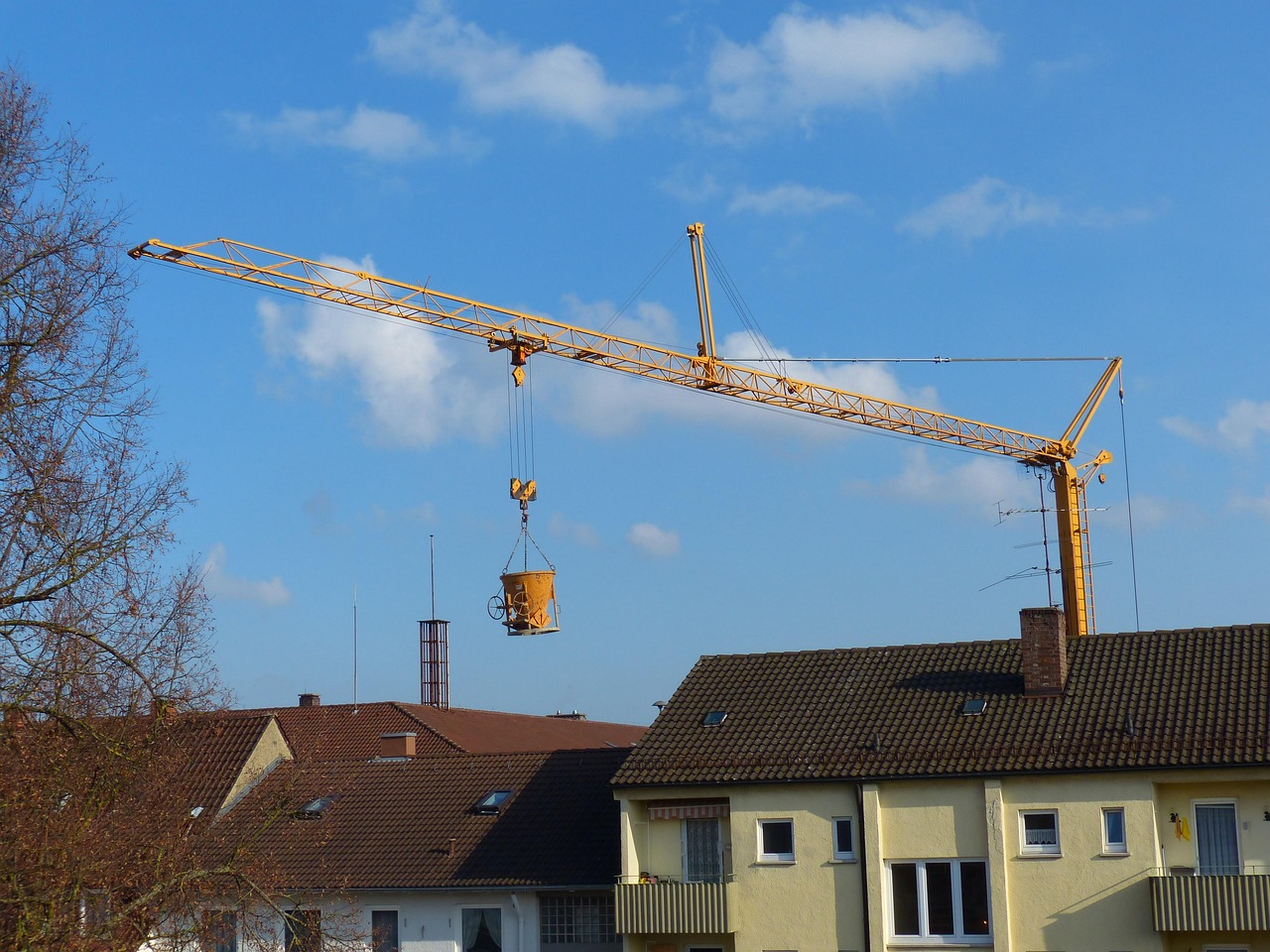 découvrez nos solutions de grues à tour performantes et sécurisées pour vos chantiers de construction. fiabilité, hauteur et capacité adaptées à tous vos besoins.